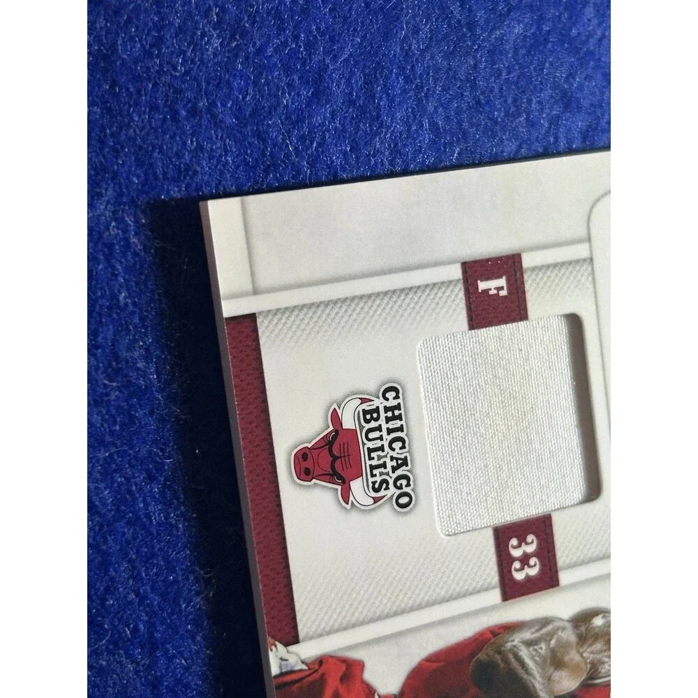 2011 Panini Season Update Scottie Pippen Patch 001/399